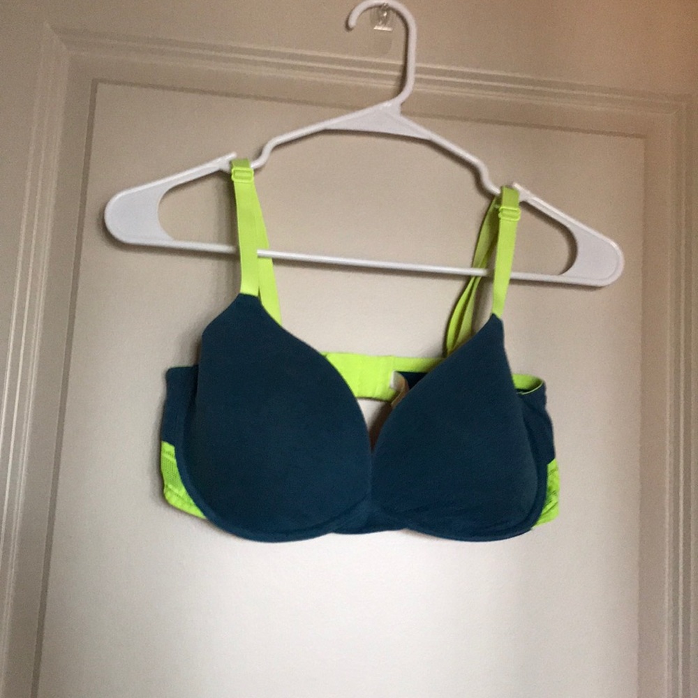 PINK bra! 34DD